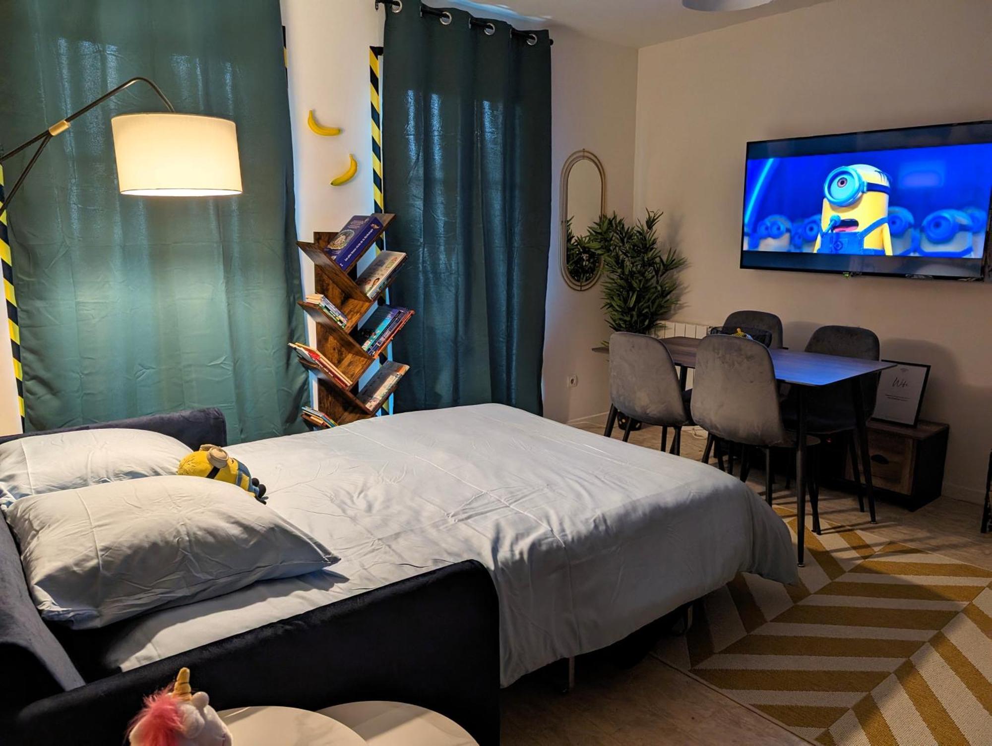 Le Repaire Des Minions - 10' Disney - Familial Bailly-Romainvilliers Bagian luar foto